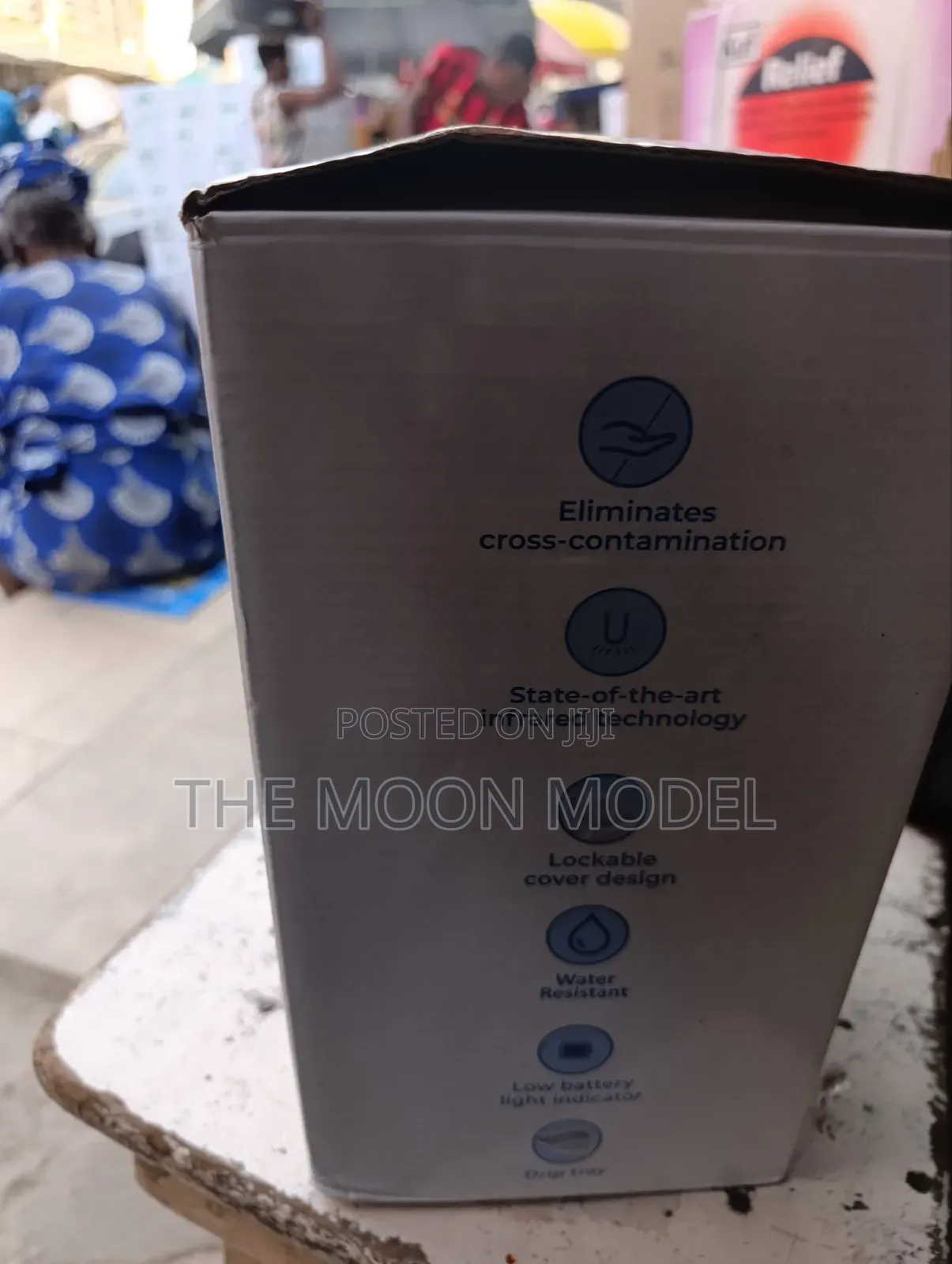 Universal Sanitizer Dispenser
