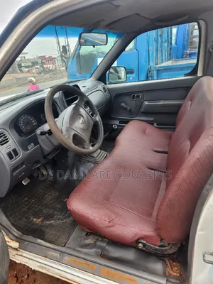 Nissan Caravan (Urvan) 1999 White