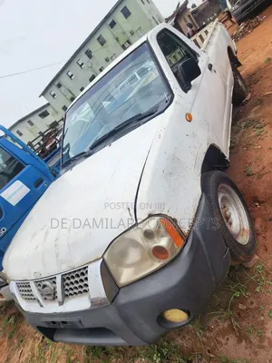 Nissan Caravan (Urvan) 1999 White