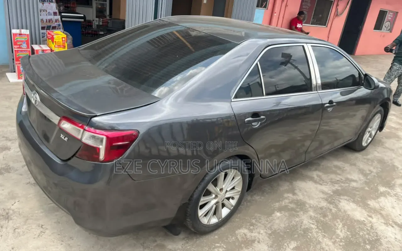 Toyota Camry 2013 Gray
