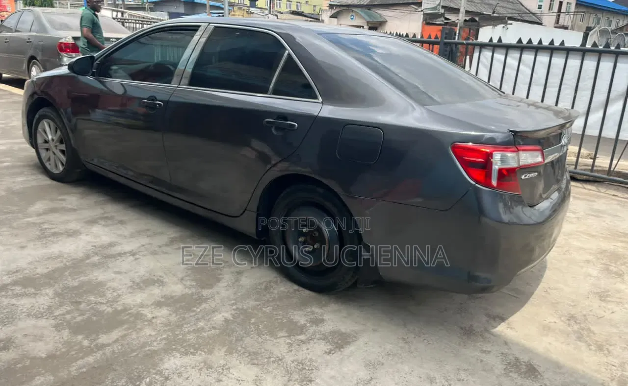 Toyota Camry 2013 Gray