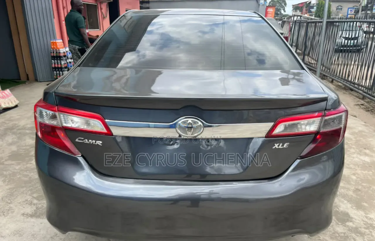 Toyota Camry 2013 Gray