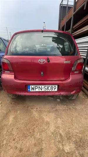 Toyota Yaris 1.4 2002 Red