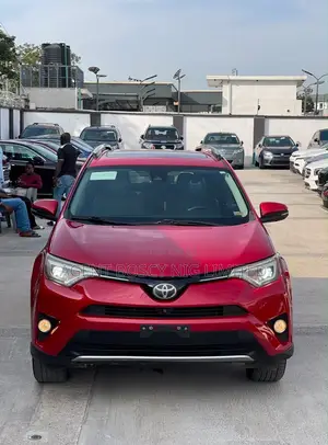 Toyota RAV4 Platinum FWD (2.5L 4cyl 6A) 2017 Red