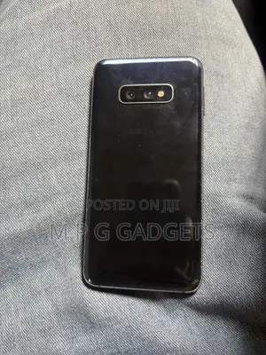 Samsung Galaxy S10e 128 GB Black