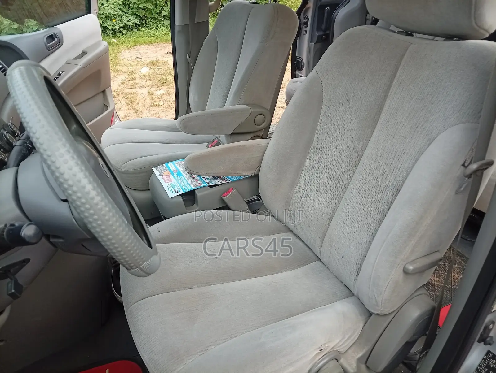 Kia Sedona 2010 Silver