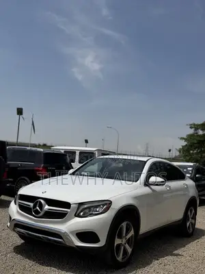 Mercedes-Benz GLC-Class 2017 White