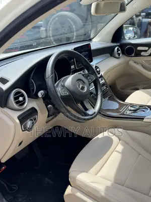 Mercedes-Benz GLC-Class 2017 White