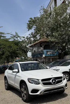 Mercedes-Benz GLC-Class 2017 White