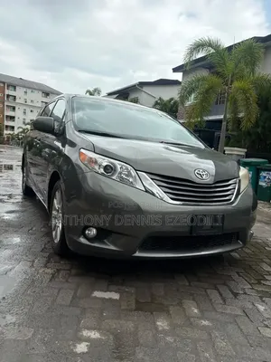 Toyota Sienna XLE 7 Passenger 2011 Gray