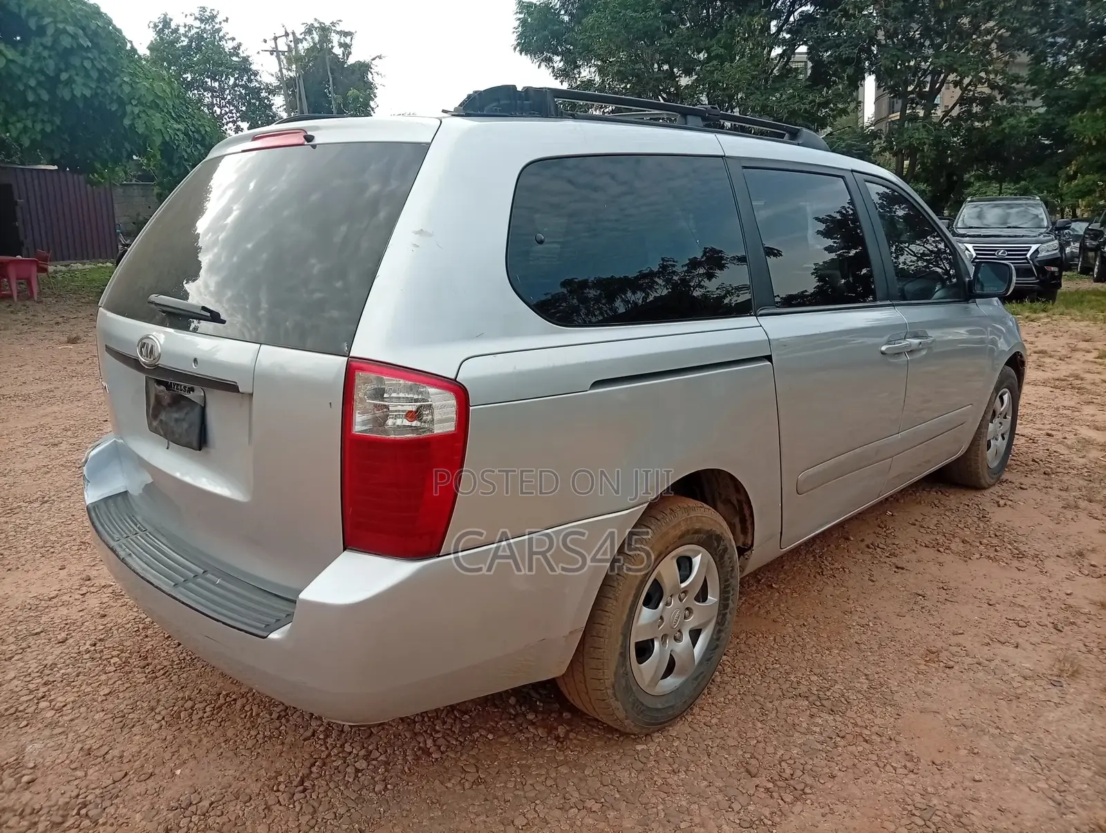 Kia Sedona 2010 Silver