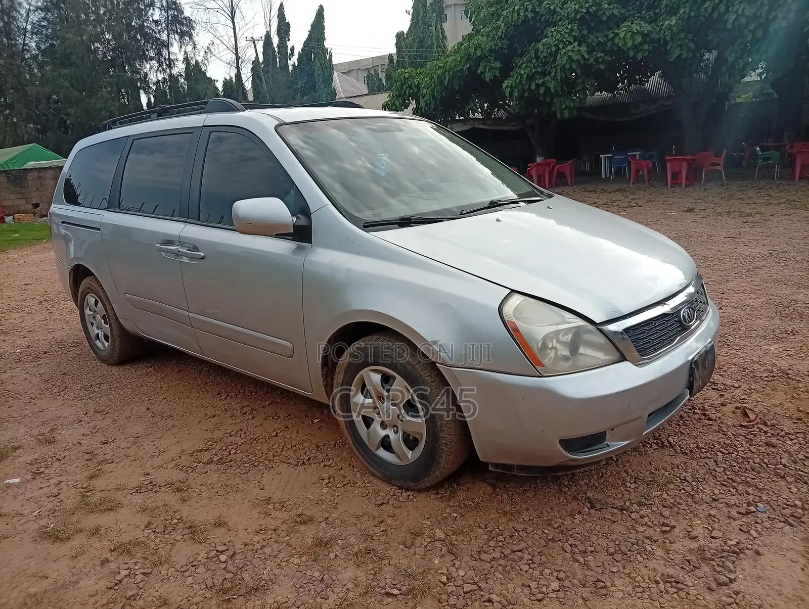 Kia Sedona 2010 Silver
