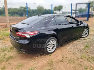 Toyota Camry XSE FWD (2.5L 4cyl 8AM) 2018 Black