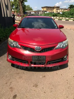 Toyota Camry SE 4dr Sedan (2.5L 4cyl 6A) 2013 Red