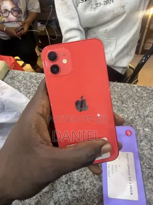 Apple iPhone 12 128 GB Red