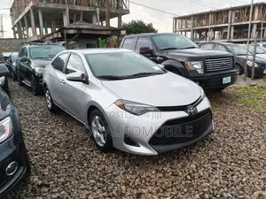 Toyota Corolla 2017 White
