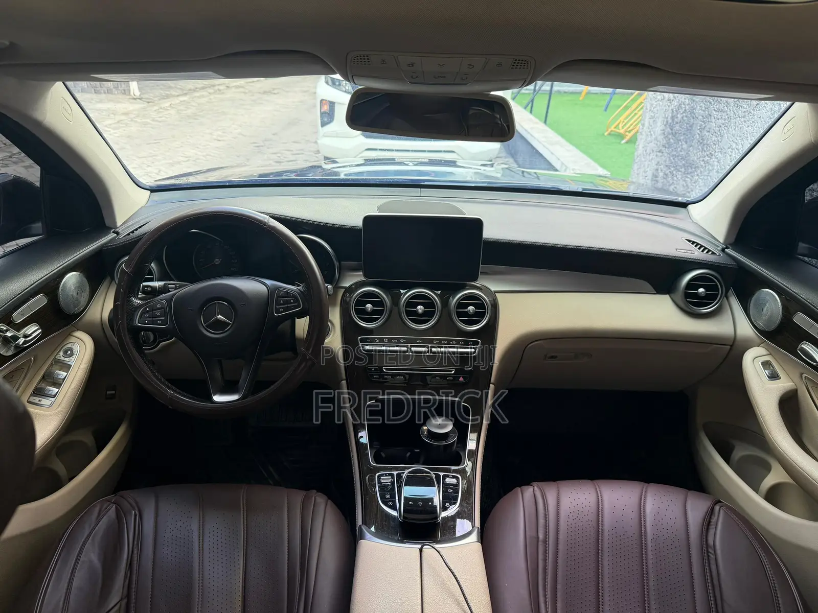 Mercedes-Benz GLC-Class 2016 Brown
