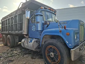 Superb Tokunbo RModel Mack Ten Tyres Dump Truck Superb Engine Big Axle