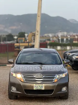 Toyota Venza XLE 2012 Brown