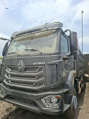 Tokunbo Covid 19 NX371 Howo Ten Tyres Dump Truck Superb Engine Big