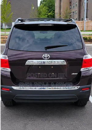 Toyota Highlander 2012 Burgundy