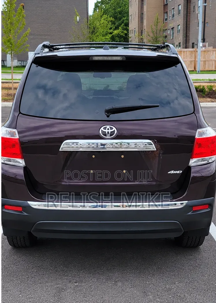 Toyota Highlander 2012 Burgundy