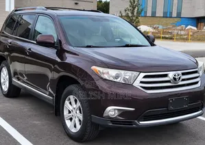 Toyota Highlander 2012 Burgundy