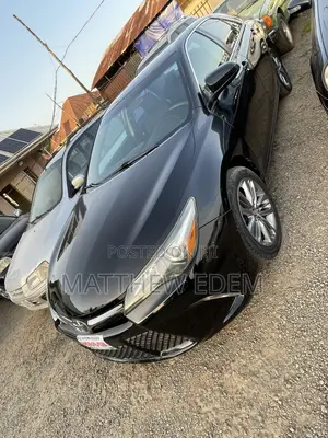 Toyota Camry SE 4dr Sedan (2.5L 4cyl 6A) 2015 Black