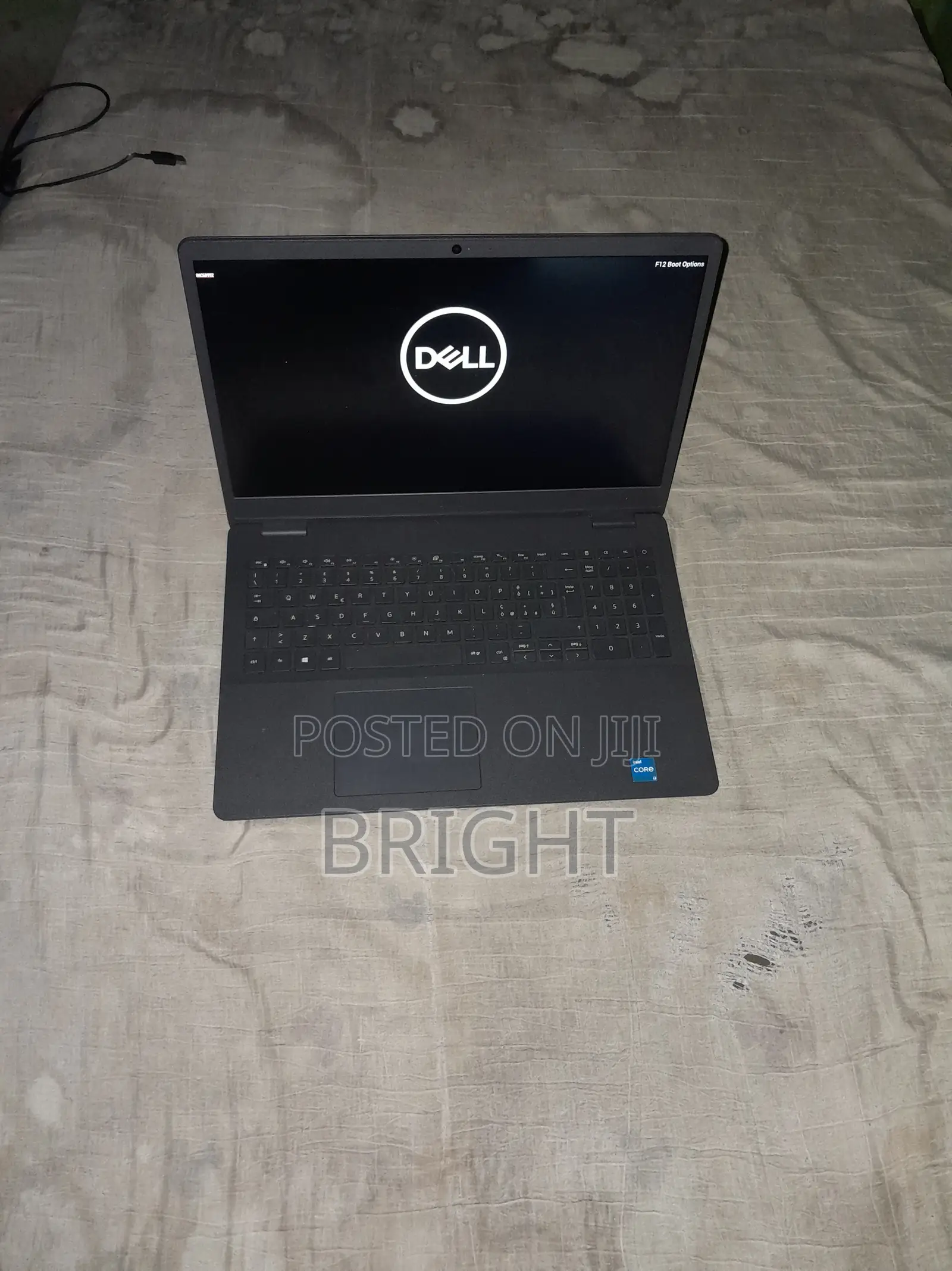Laptop Dell Vostro 3500 8GB Intel Core i3 SSD 256GB