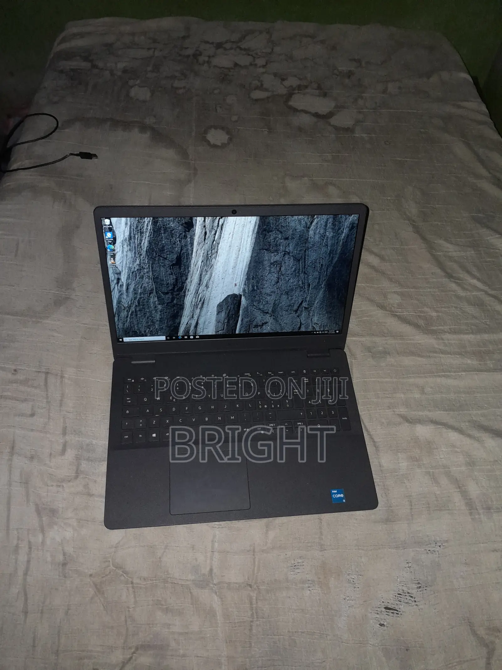 Laptop Dell Vostro 3500 8GB Intel Core i3 SSD 256GB