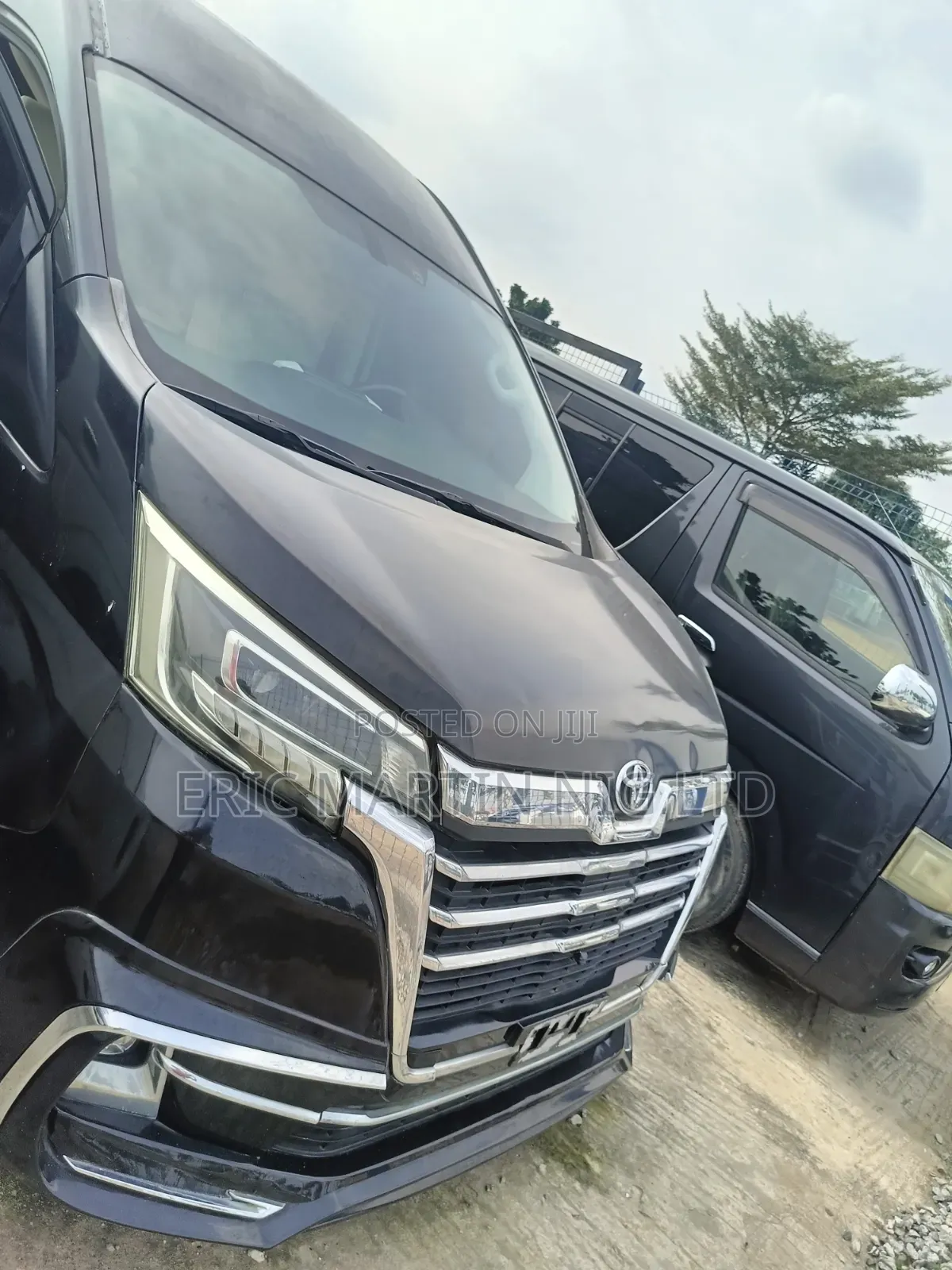 Toyota HiAce 2025 Black