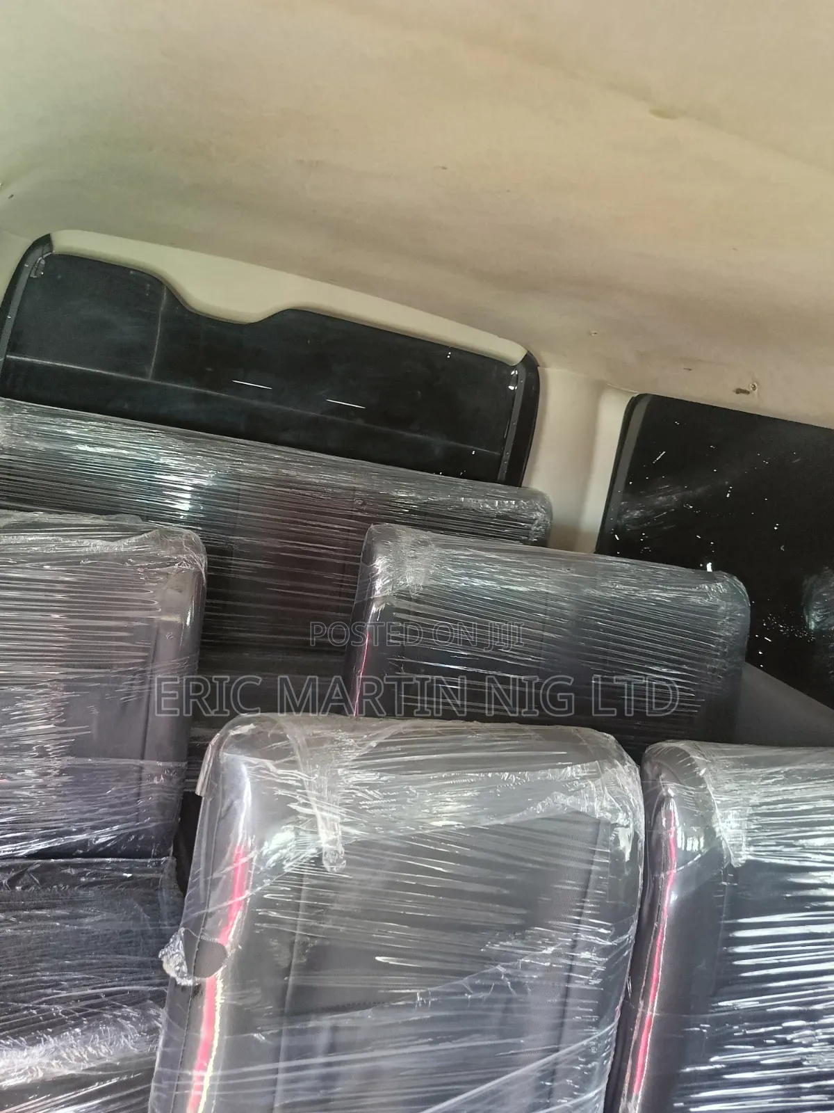 Toyota HiAce 2015 Black