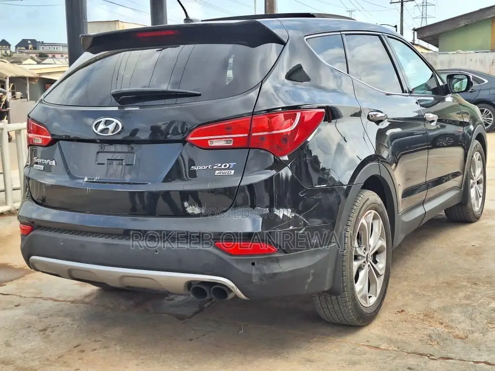 Hyundai Santa Fe 2014 Black