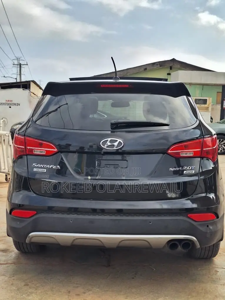 Hyundai Santa Fe 2014 Black