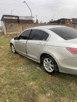 Honda Accord 2010 Silver