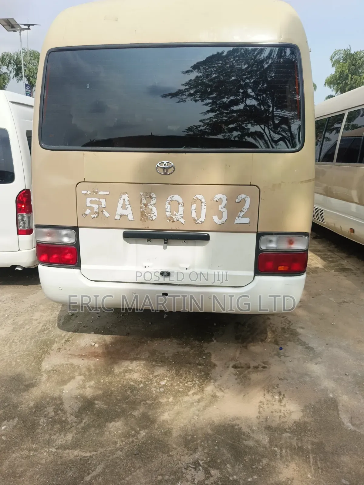 Toyota Coaster 2015 Gold