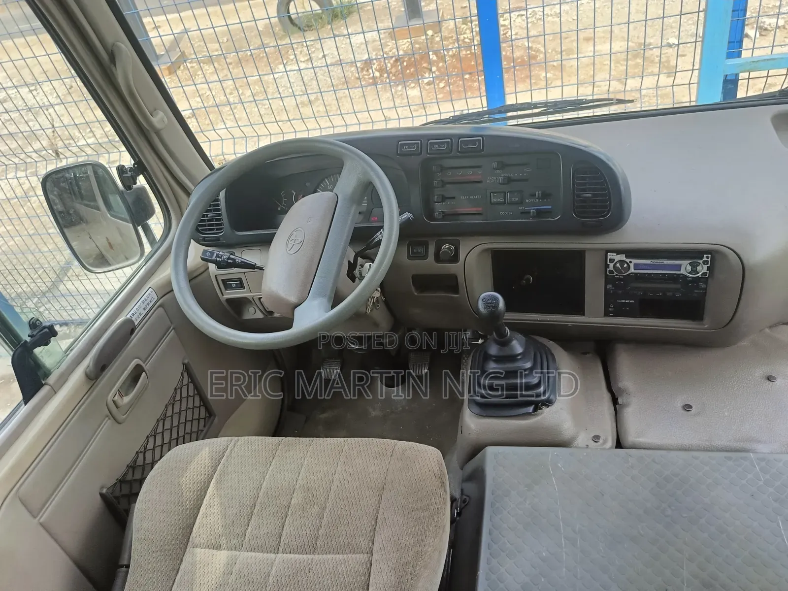Toyota Coaster 2015 Gold