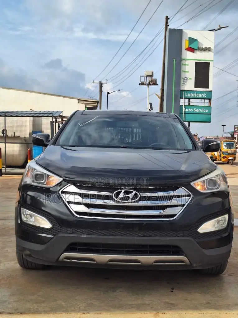 Hyundai Santa Fe 2014 Black