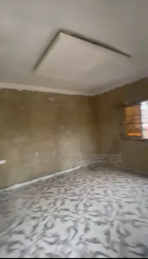 1bdrm Room & Parlour in Off Pako B/Stop, for rent