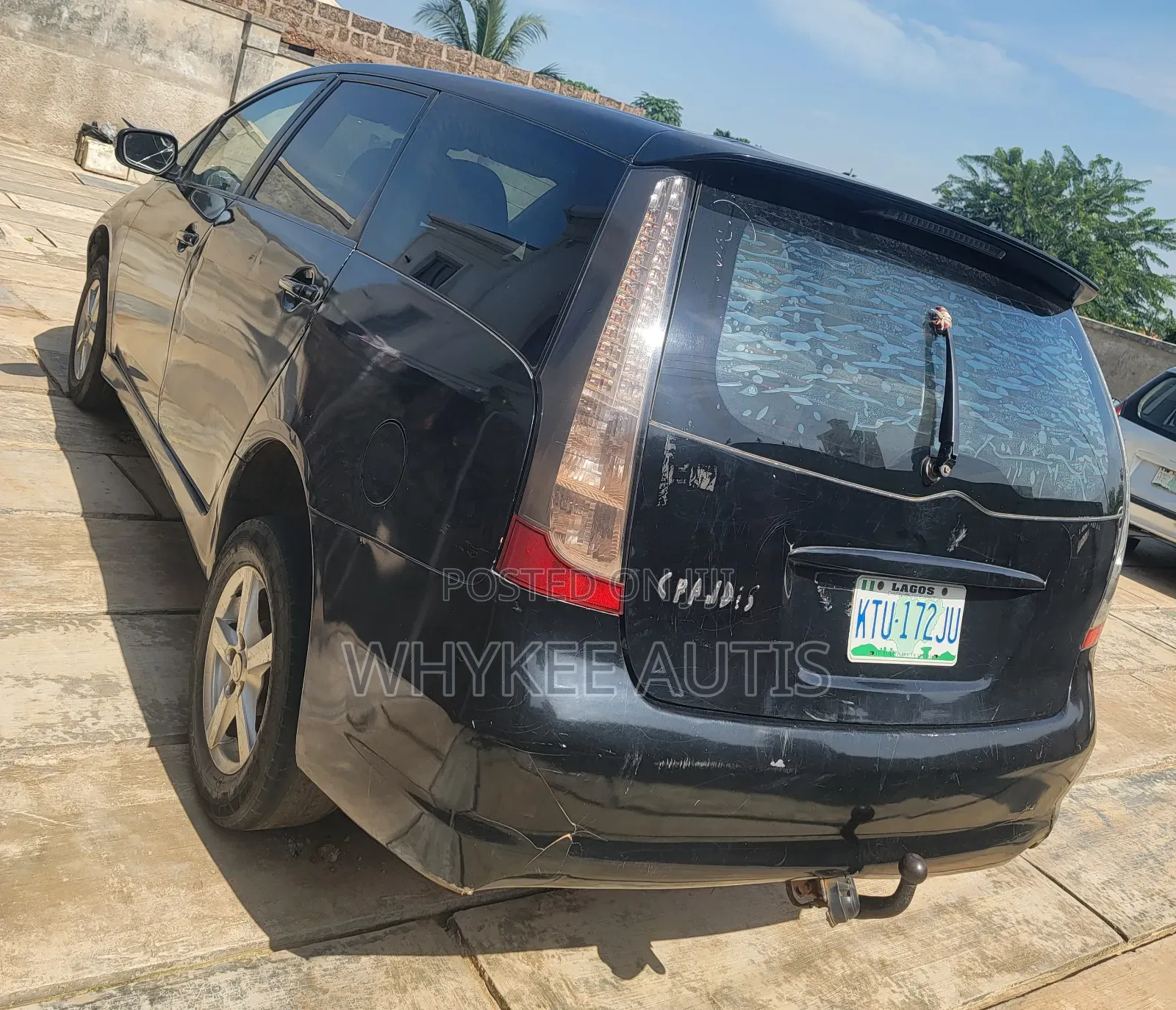 Mitsubishi Grandis 2002 Black