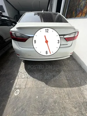 Lexus ES 300H FWD 2016 White