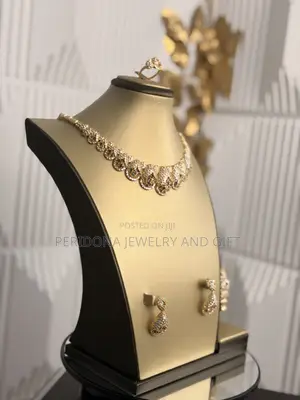 Gold-Tone Multicoloured Crystal Jewelry Set