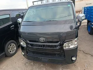 Toyota HiAce 2015 Black
