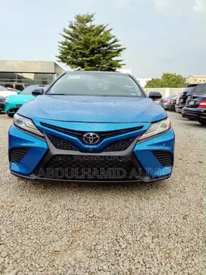 Toyota Camry XSE (2.5L 4cyl 8A) 2019 Blue