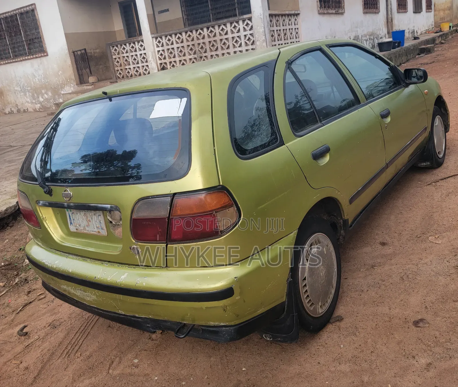 Nissan Almera 1.8 2000
