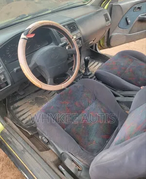 Nissan Almera 1.8 2000