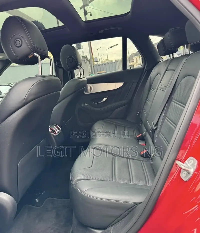 Mercedes-Benz GLC-Class 2020 Red