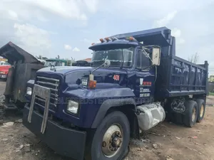 Mack Tippee