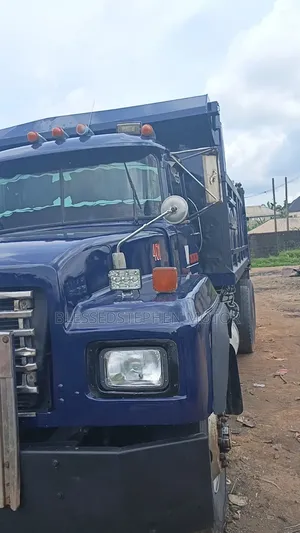 Mack Tippee