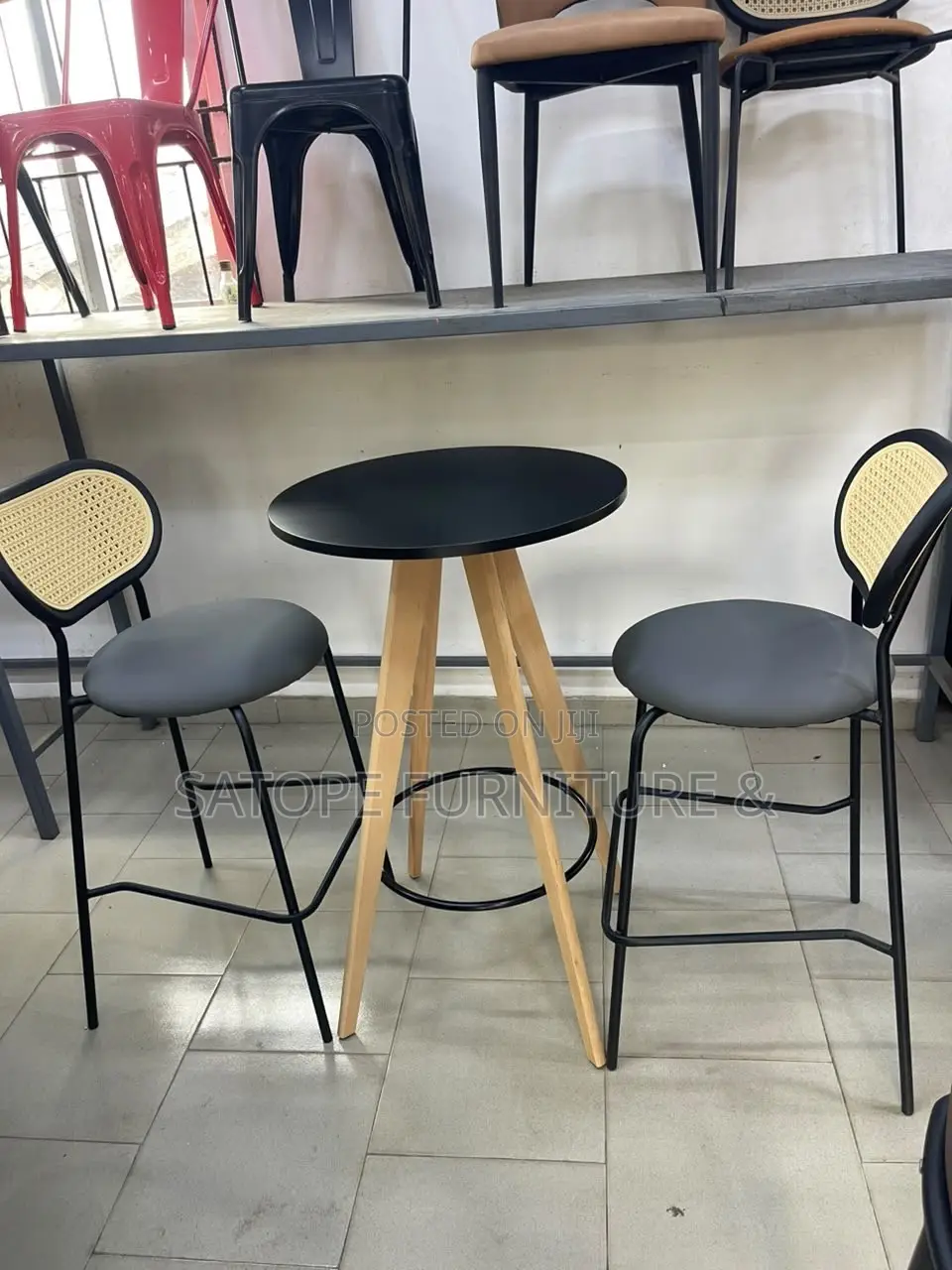 Quality Bar Stool and Table